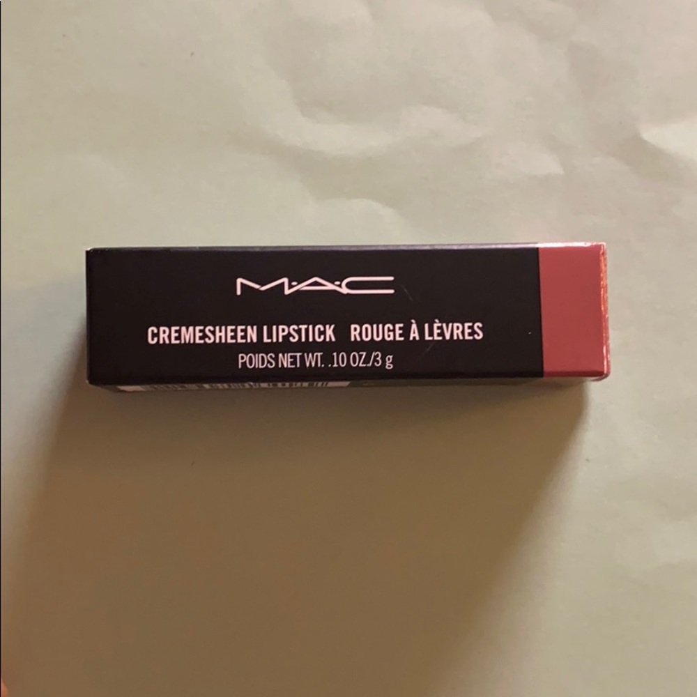 MAC COSMETICS LIPSTICK IN MODESTY